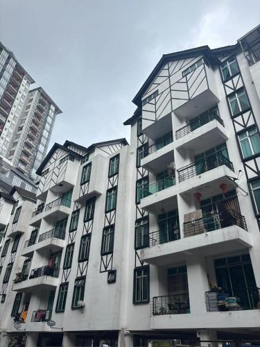 Το κτήριο όπου στεγάζεται  το hostel