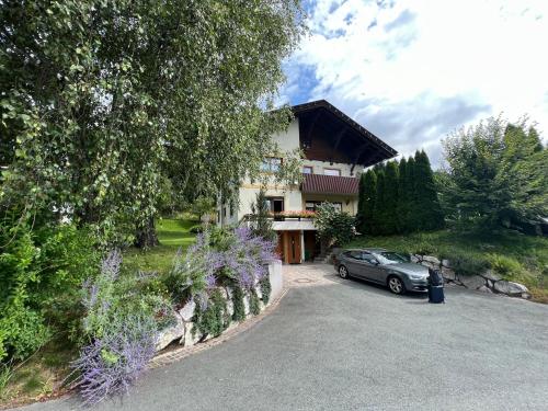 Το κτήριο όπου στεγάζεται  το διαμέρισμα