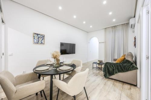 Modern apartment on Gran Via