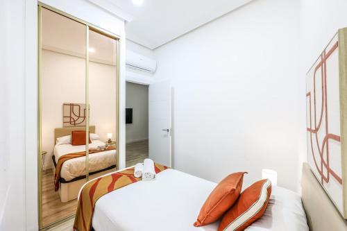 Modern apartment on Gran Via