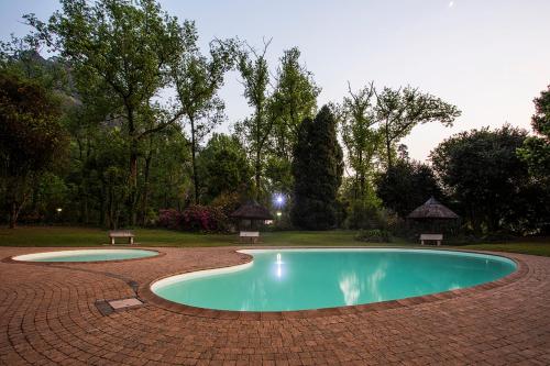 The swimming pool at or close to B&B on the Sabie River