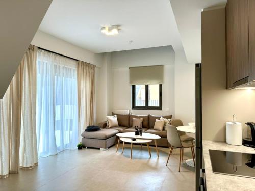 PUM Glyfada Pool Residences