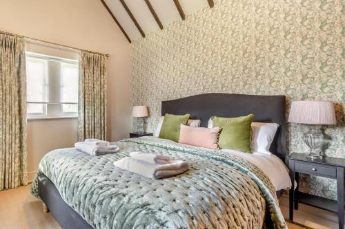 Postel nebo postele na pokoji v ubytování 3 Bed in Calver oc-h33087