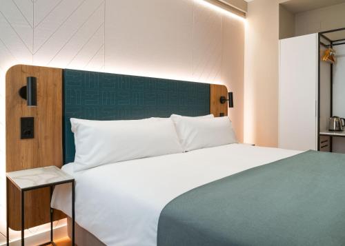 Limehome Benidorm Calle Mayor photo 83