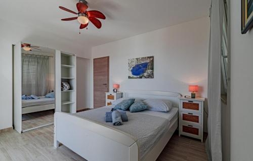 Ένα ή περισσότερα κρεβάτια σε δωμάτιο στο Villa Marinovic by Villas Guide