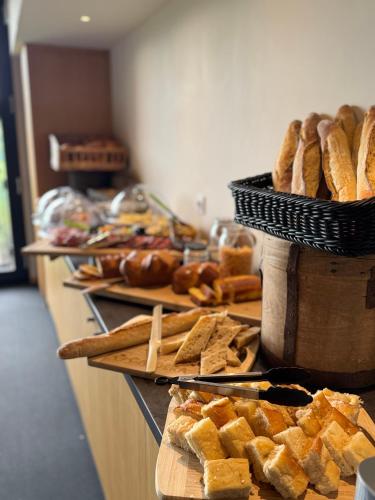 Jídlo v hotelu nebo okolí