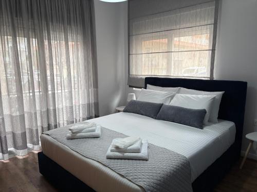 Twins Luxury Apartment by GG