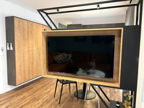 Twins Luxury Apartment by GG