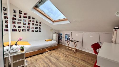 Large, quiet, family-friendly top floor duplex