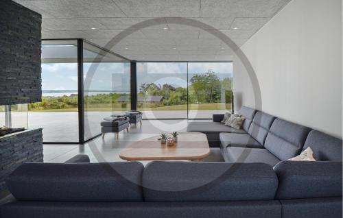 Χώρος καθιστικού στο Beautiful Home In Knebel With Sauna