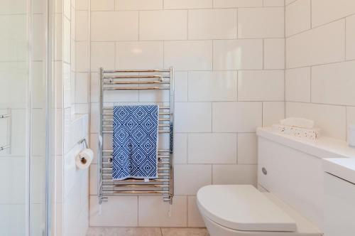 Koupelna v ubytování 4 Bed in Woolage Green oc-f29907