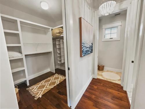 Vannituba majutusasutuses 116 Surfer Ln l Resort Style Community Pool l Walk to Rosemary Beach