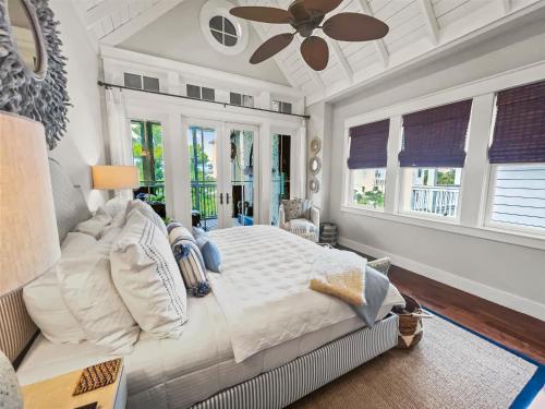 Voodi või voodid majutusasutuse 116 Surfer Ln l Resort Style Community Pool l Walk to Rosemary Beach toas