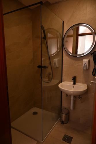 Ένα μπάνιο στο Mas Motel