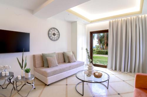 Therros Villa with private pool by Estia