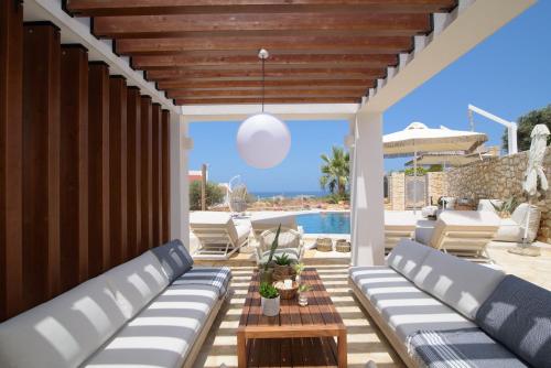 Therros Villa with private pool by Estia