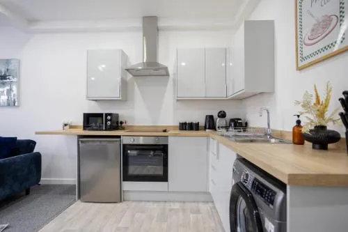Bespoke Apartments Near Cardiff City Centre Free Parking photo 64