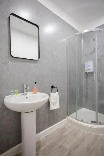 Bespoke Apartments Near Cardiff City Centre Free Parking photo 81