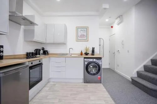 Bespoke Apartments Near Cardiff City Centre Free Parking photo 87