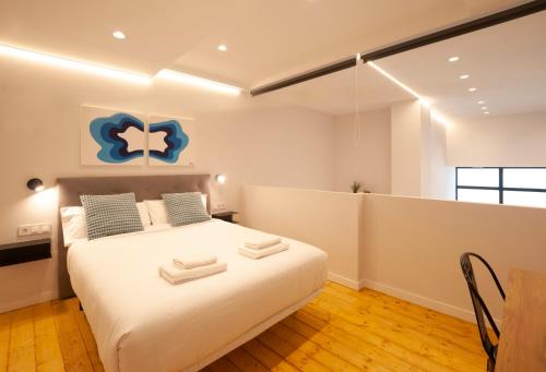 LOFT Accommodative B photo 3