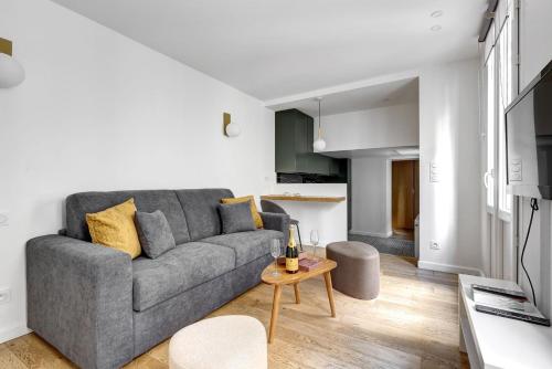 TBS 342 - Superb apartment in heart of Paris 2