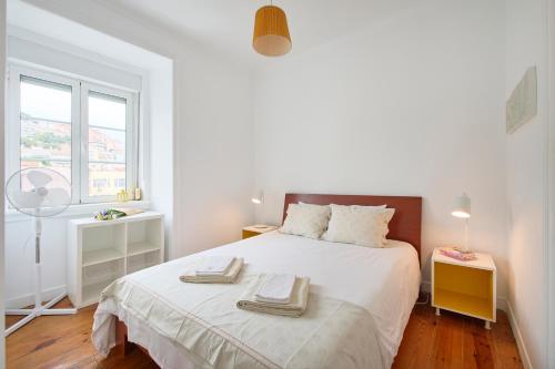 Cozy Apartment with Castel view