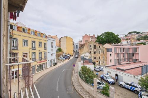 Cozy Apartment with Castel view