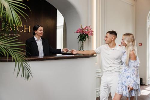 Επισκέπτες που μένουν στο LUBICH Concept Hotel