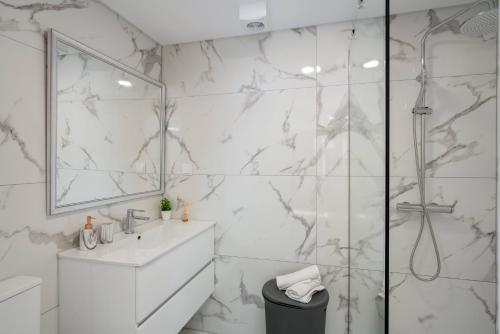 Et badeværelse på OurMadeira - TerraceSea Alecrim