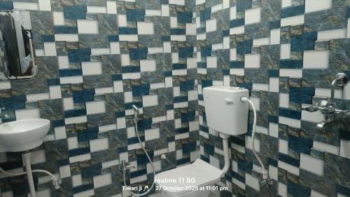 Koupelna v ubytování Hotel Bhardwaj Darbar