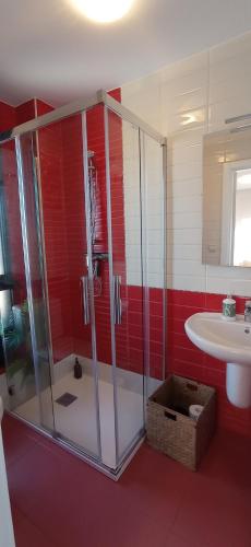 a bathroom with a shower and a sink at Atlantic flats Vigo free parking in Vigo