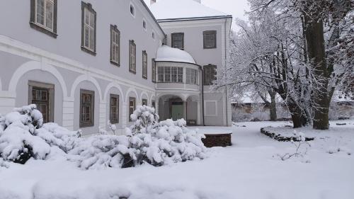 Gallery image of Balónový zámek Radešín in Radešín