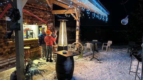 Φωτογραφία από το άλμπουμ του Tiny house chaleureuse en Matheysine σε Saint-Jean-de-Vaux