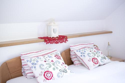 Ένα ή περισσότερα κρεβάτια σε δωμάτιο στο Ferienhaus Sara