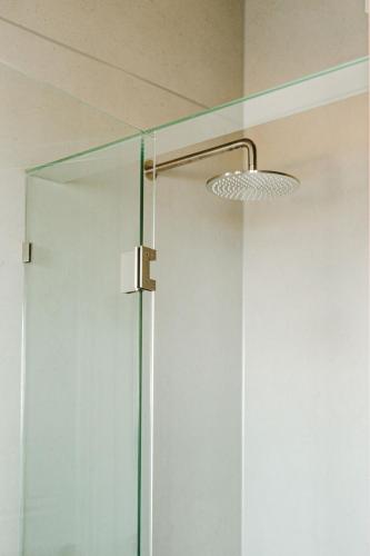 Koupelna v ubytování Off-grid Tiny House by the Sea