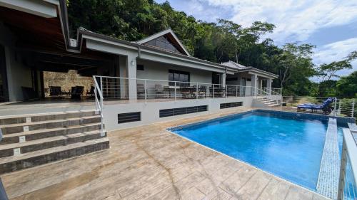 Cayo Casa Grande Modular Villa with Pool, Gym & Valley Views