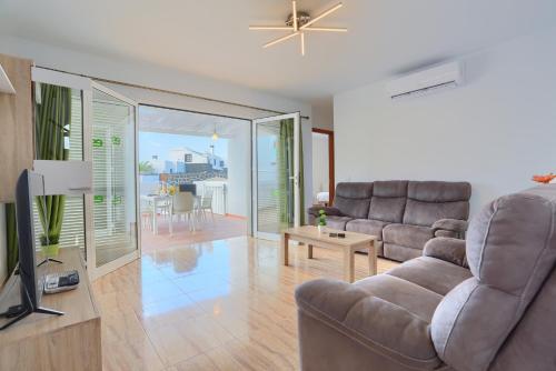 Villa Matilde 4 bedrooms, aircon and private pool