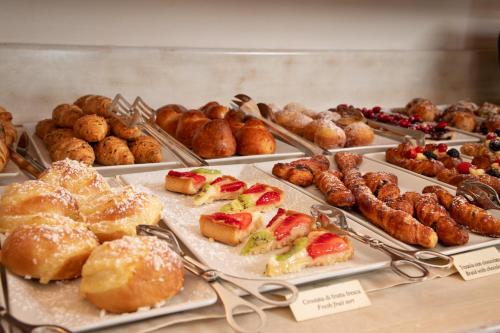 Jídlo v hotelu nebo okolí