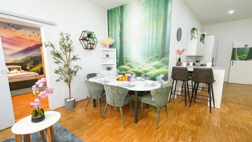 Urban Three Bedroom Apartment Vienna