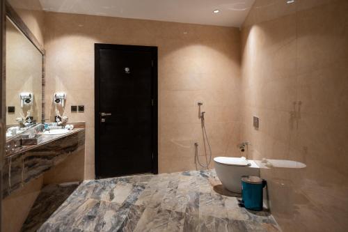 Koupelna v ubytování Alammariah Hills Resort- Riyadh