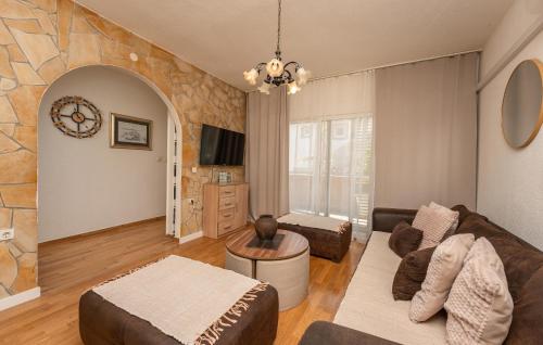 Beautiful Apartment In Zadar With Wifi