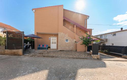 Beautiful Apartment In Zadar With Wifi