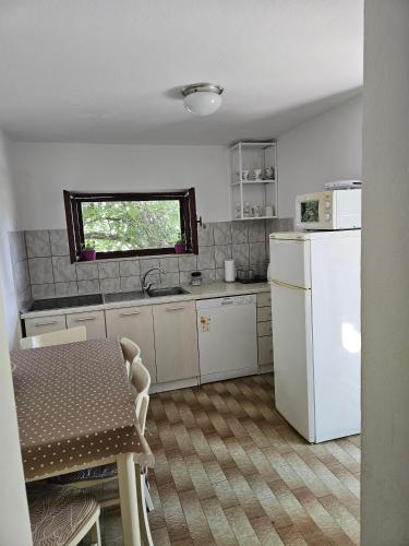Apartments by the sea Businci, Ciovo - 1081