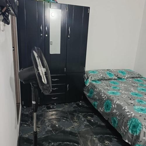 Ảnh trong thư viện ảnh của Hogar tranquilo con piscina ở Ibagué