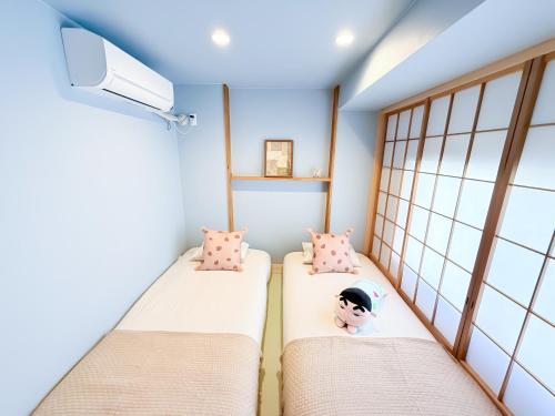 Wakyo Tsuruhashi 2F - Cute Character Style &3 Bedroom Apt for 6 & Near Onsen & Direct to Namba Nara USJ Nipponbashi