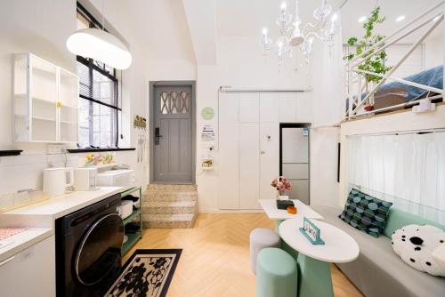 柃居 B&B - Sinan Mansion Branchにあるキッチンまたは簡易キッチン