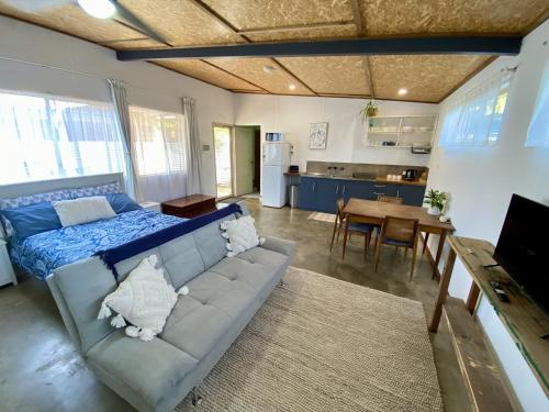 Dapur atau dapur kecil di Gantheaume Getaway