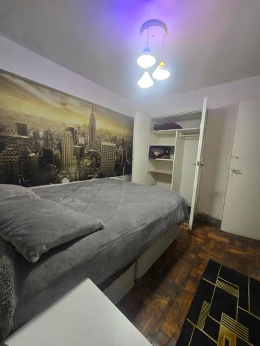 Ένα ή περισσότερα κρεβάτια σε δωμάτιο στο Sunset Forever