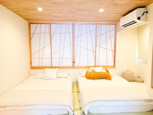 Ōimazato-Japanese Garden Japanese Entire House with T a t ami Rooms for 8 & 5 Minutes Walk to Imazato &2 Baths 2 Toilets &Direct to Namba and Nipponbashi