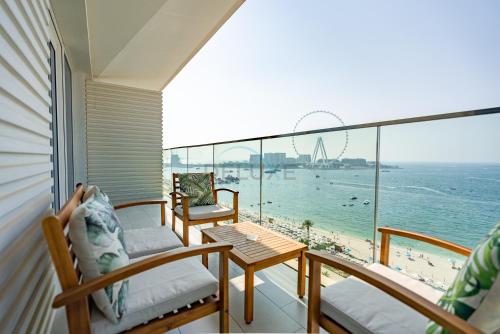Beachfront Stay with Full Sea Views, Walking Distance to The Walk, JBR Beach, and Dubai Marina - La Vie, Jumeirah Beach Residence by Deluxe Holiday Homes